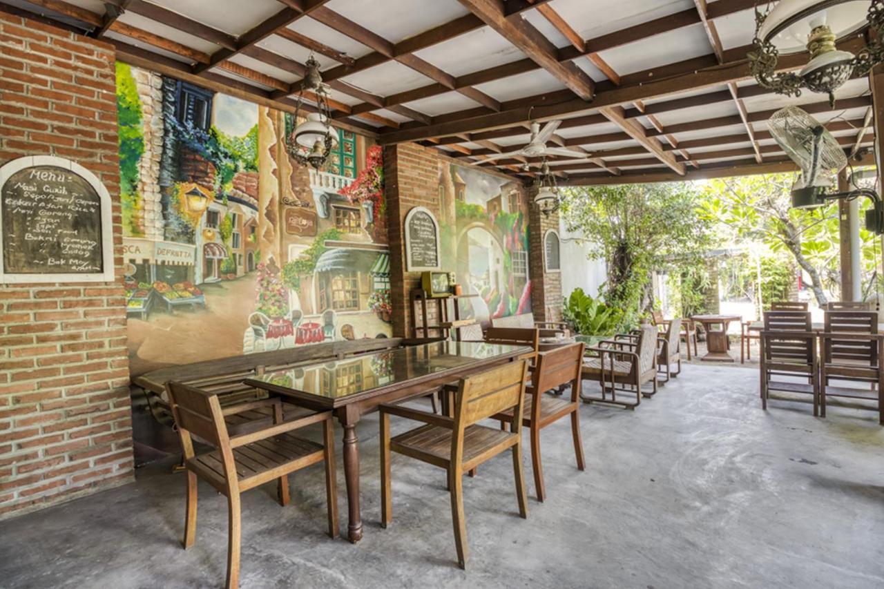 Reddoorz Hostel Near Adisucipto Airport Yogyakarta Kalasan Экстерьер фото
